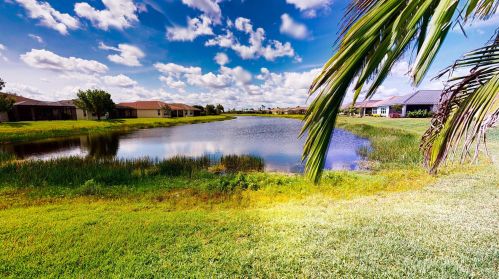 9601 Royal Poinciana Dr, Fort Pierce FL  34987-2508 exterior