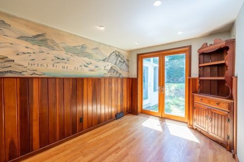 25 Chestnut St, West Springfield MA 01089-2804 exterior