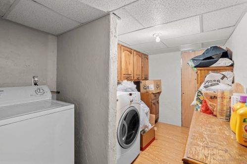 4 Ludington Rd, Worcester MA 01602-3223 exterior