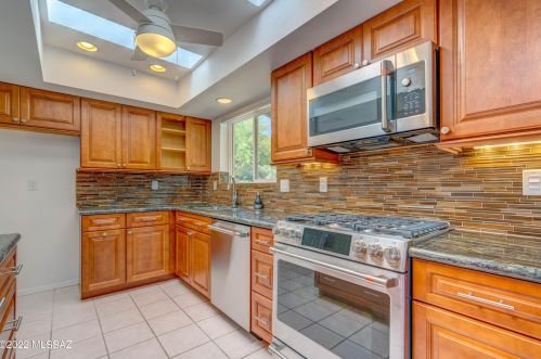 5048 Placita Del Lazo, Tucson AZ  85750-1529 exterior