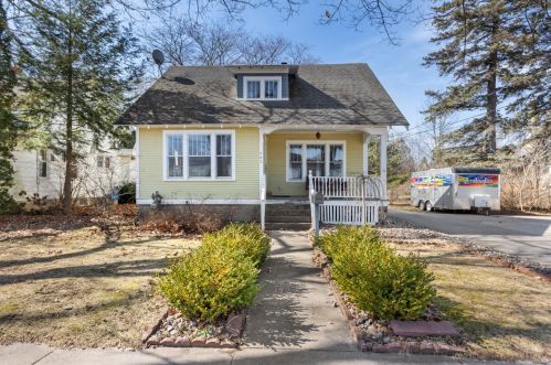 727 Chestnut St, Reed City MI  49677-1305 exterior