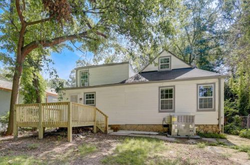 761 Kennolia Dr, Atlanta GA 30310-2330 exterior