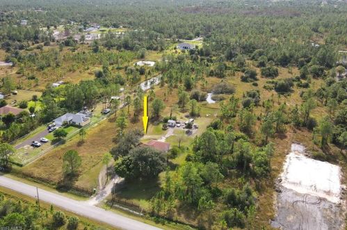 2890 54 Ave, Naples FL 34120-1554 exterior