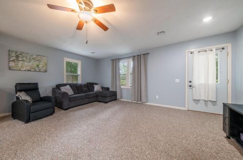 2536 Lincoln Rd, Allegan MI 49010-9432 exterior