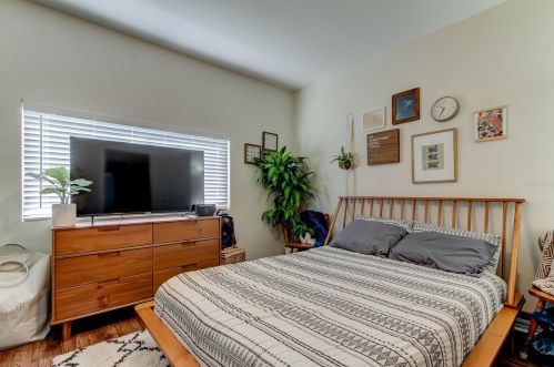 208 Broad St, Tampa FL  33604-4004 exterior