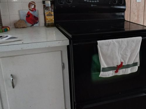 19 Farm Ln, Seabrook NH 03874-4271 exterior