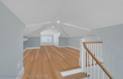 400 Newark Ave, Point Pleasant Beach NJ 08742-4141 exterior