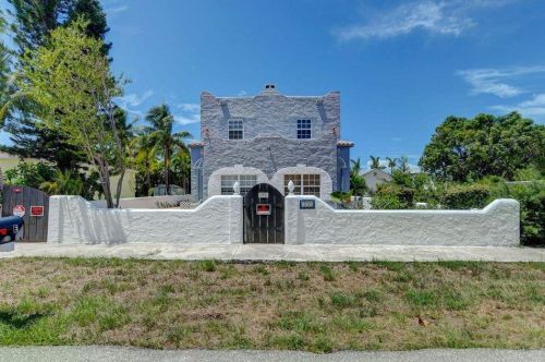 331 1 Ave, Boynton Beach FL 33435-4006 exterior