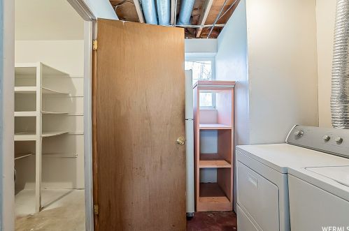 8146 Bryce Dr, Sandy UT 84070-0457 exterior