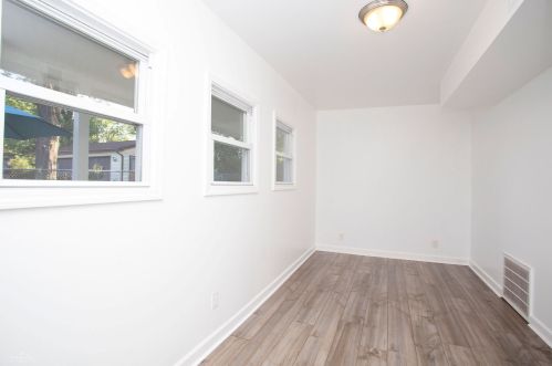 1052 Leith Ave, Waukegan IL 60085-2522 exterior