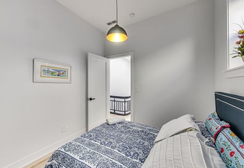 2255 Monroe St, Chicago IL  60612-2936 exterior