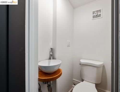 20 Hopkins Ct, Berkeley CA 94706-2511 exterior