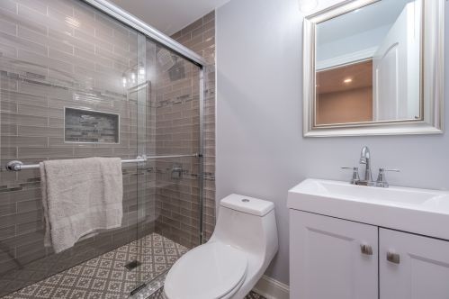 724 Long Ave, Chicago IL 60638-1731 exterior