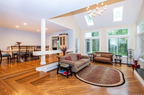 25 Byram Lake Rd, Armonk NY  10504-2008 exterior