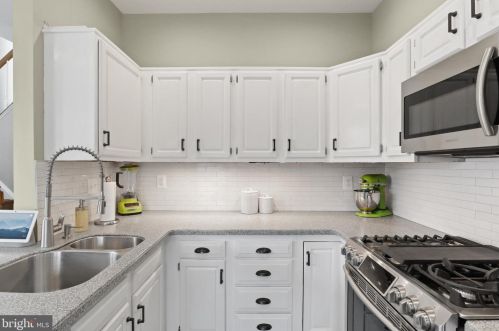 3809 Elbert Ave, Alexandria VA 22305-2042 exterior