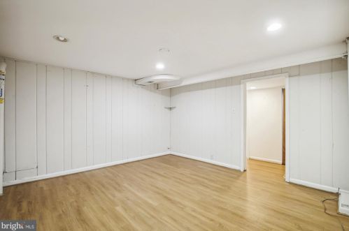 5823 Monticello Rd, Alexandria VA 22303-1302 exterior