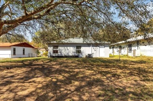 1728 Grn Rdg Rd, Tampa FL 33619-4963 exterior