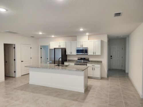 238 Pagoda Ter, Fort Pierce FL  34984-4433 exterior