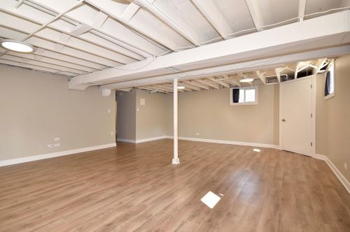 913 Fairfield Ave, Elmhurst IL 60126-3810 exterior