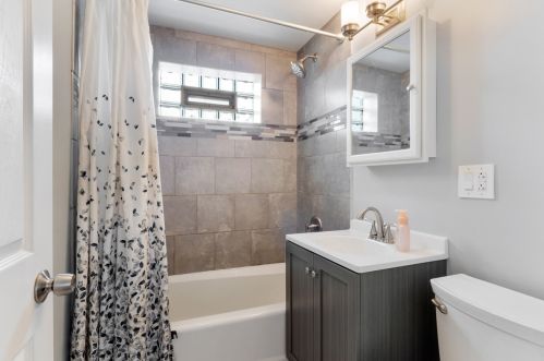 3850 112 St, Chicago IL 60617-7026 exterior