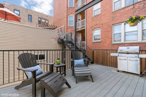 3705 Magnolia Ave, Chicago IL 60660-1496 exterior