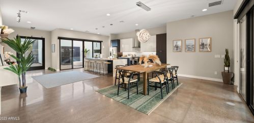 6846 13th Pl, Phoenix AZ  85014-1120 exterior