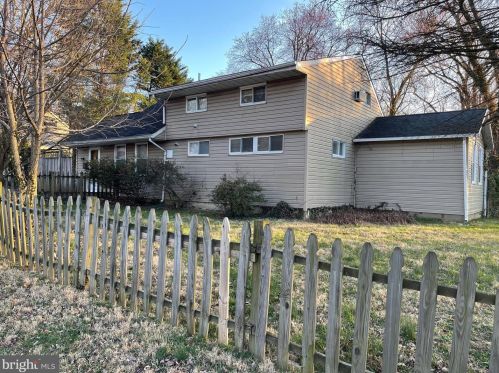 1601 Marshall Ave, Rockville MD  20851-1454 exterior