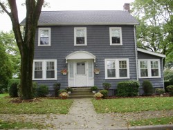 3 Woodhaven Rd, Newton, MA 02468-1621