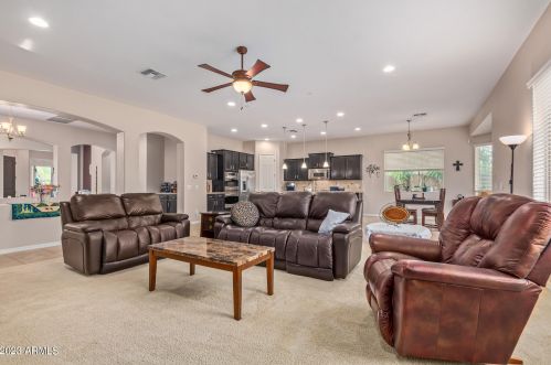 1461 Carriage Ln, Chandler AZ 85224-1103 exterior