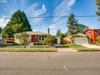 9614 Smith St, Portland OR  97203-2168 exterior