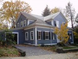 19 Kirkstall Rd, Newton, MA 02460-2217