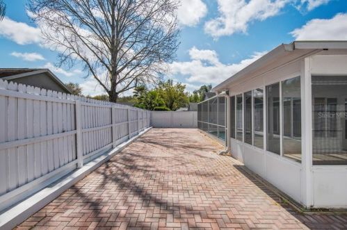 17709 Emerald Green Pl, Tampa FL 33647-2547 exterior