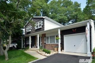 21 Orchard St, Hauppauge, NY 11788-4921