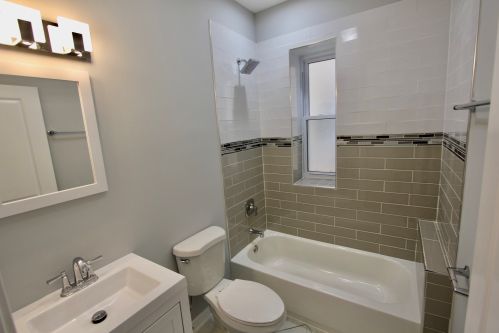 937 Long Ave, Chicago IL 60641-1348 exterior