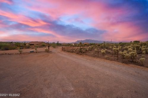 4341 Goret Rd, Tucson AZ  85745-9605 exterior