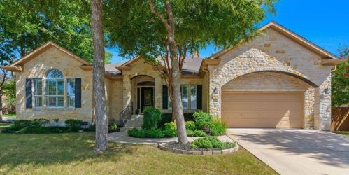 270 Abbott Dr, Austin, TX 78737-4535