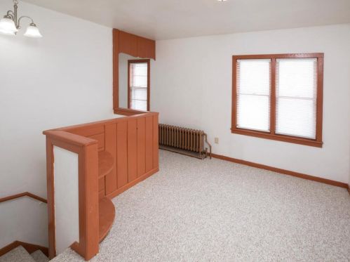 694 Desoto St, Saint Paul MN 55130-4215 exterior