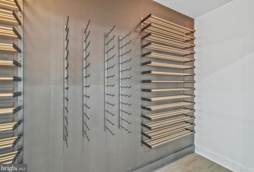 1520 Brookhaven Dr, Mc Lean VA  22101-4127 exterior