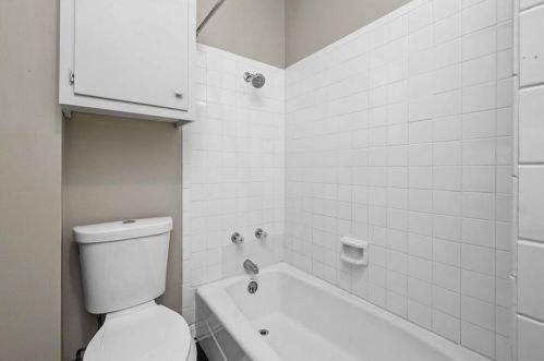 1901 David St, Austin TX 78705-4666 exterior