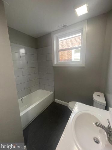 6217 Chestnut, Philadelphia PA 19104-3120 exterior