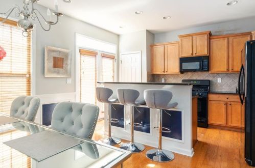 813 Charles Bank Ave, Atlanta GA 30312-3665 exterior