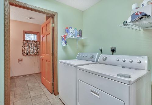 2889 377 Ave, Stanford MN 55080-8727 exterior