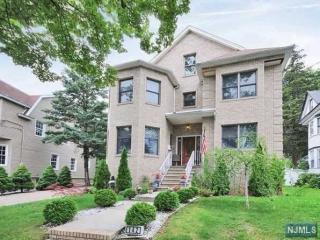 142 Mountain Way, Rutherford, NJ 07070-2454
