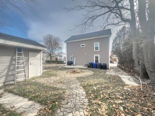 68 Mowry St, Providence RI 02908-2532 exterior