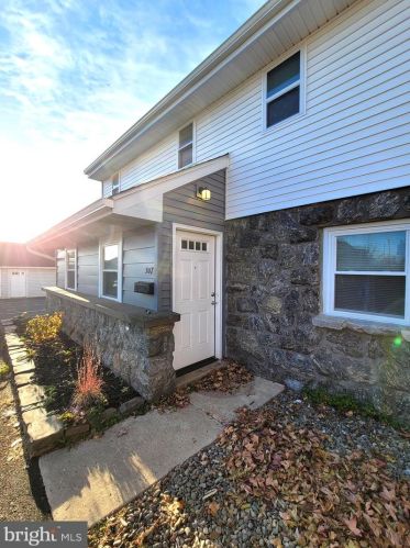 501 Walnut St, Limerick PA  19468-2330 exterior