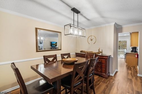 1502 Bayley Ct, Bridgewater NJ  08807-3553 exterior