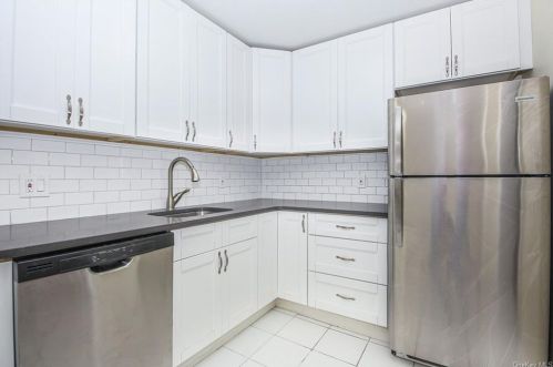 17 High St, Mount Vernon NY 10550-1809 exterior