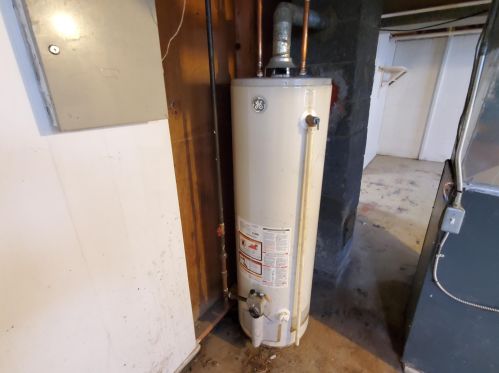 5151 83rd St, Milwaukee WI  53218-3647 exterior