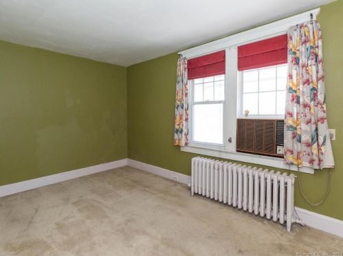 62 Lorenzo St, Torrington CT 06790-3644 exterior