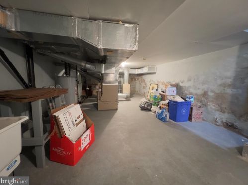 1738 Addison St, Philadelphia PA 19143-1307 exterior